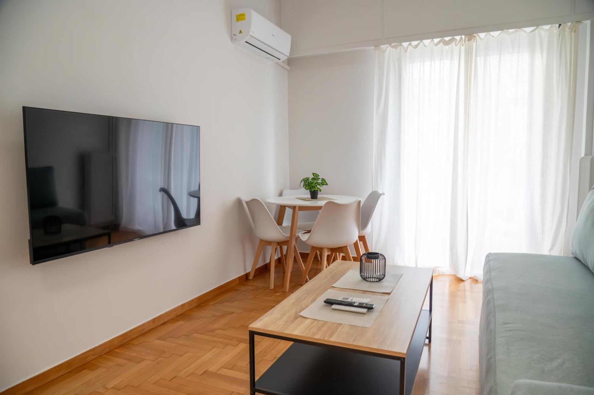 Apartment Spacious 2 Bedroom Next To Acropolis