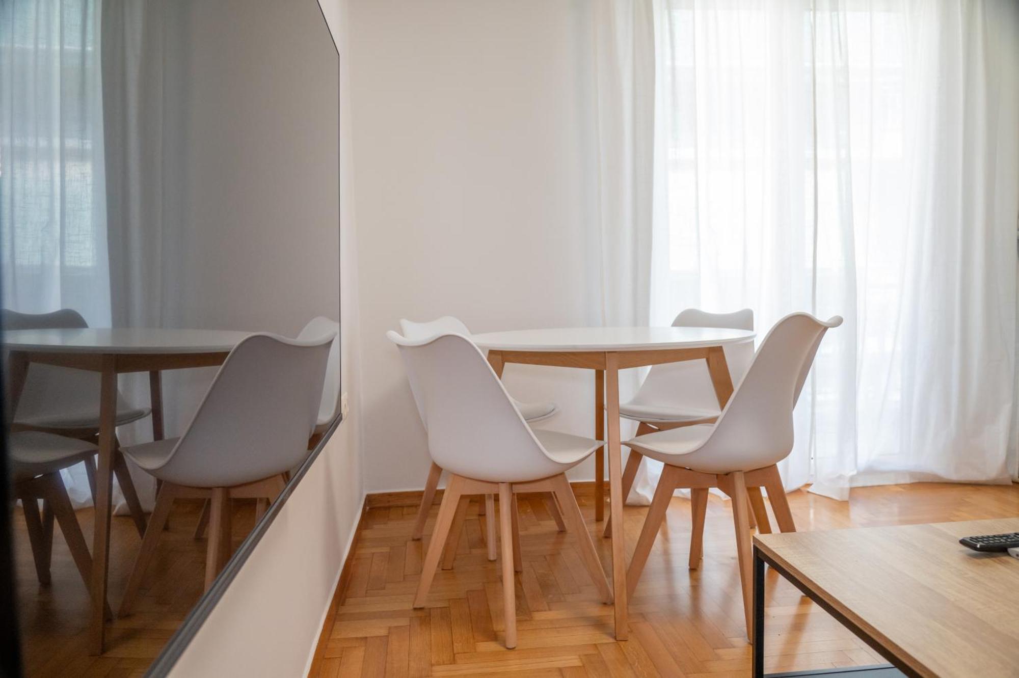 Apartment Spacious 2 Bedroom Next To Acropolis