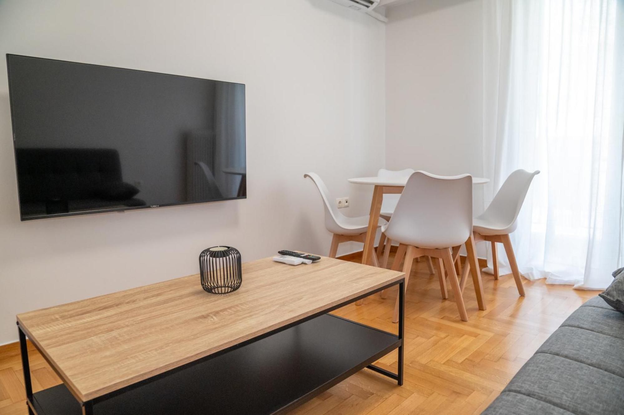 Apartment Spacious 2 Bedroom Next To Acropolis